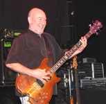 Pete Agnew, Bass
