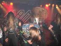 Die Metalheads übernehmen die Bühne - herrlich!!!